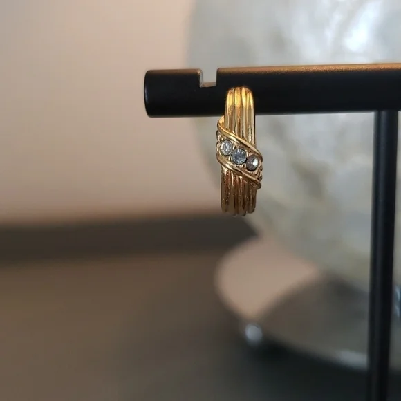 Vintage avon pin & pierced earrings set goldtone & crystals - Picture 4 of 7